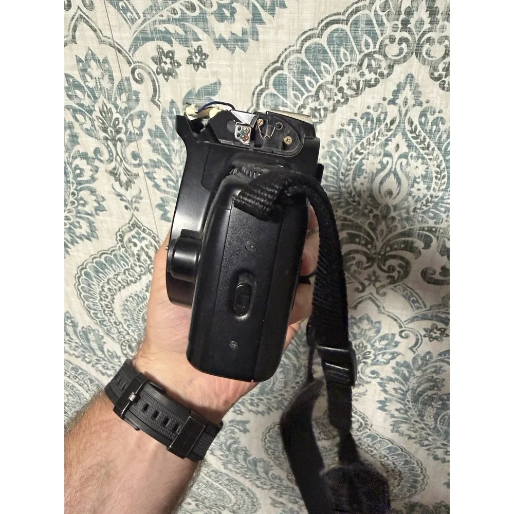Canon Rebel EOS XS FILM Camera Body Only - Parts Only Not Tested